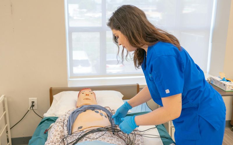 CAUTI Prevention in Simulation Training: Teaching Aseptic Foley Insertion and Maintenance Step-by-Step