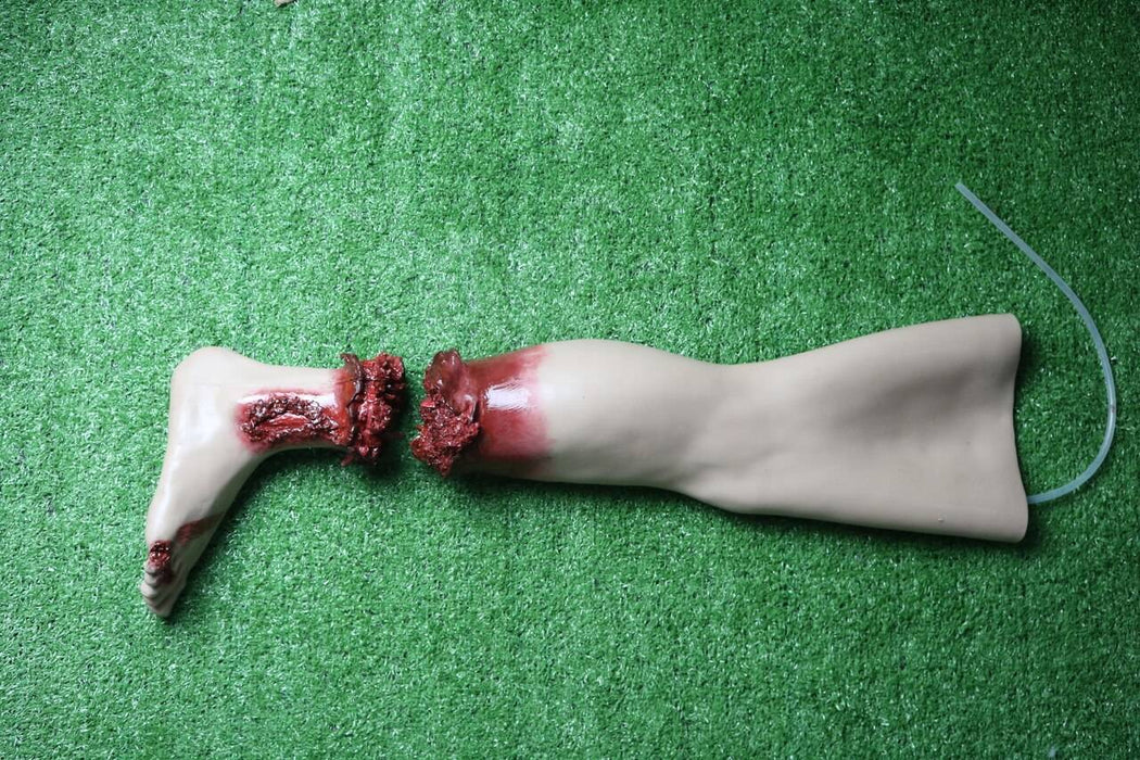 Anatomy Lab Moulage - Wearable Hemorrhaging Right Leg Amputation